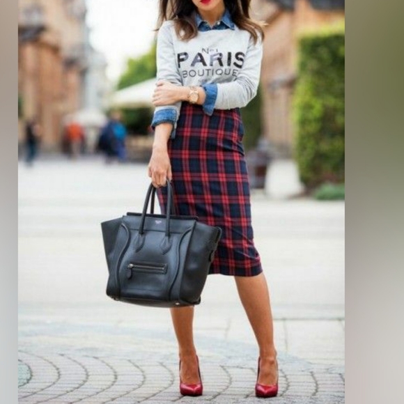 CR Signature Dresses & Skirts - "CR Signature" Plaid Pencil Skirt